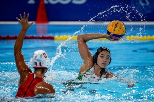 HINCHADA PERUANA ASISTIÓ AL DEBUT DE LA SELECCIÓN DE WATER POLO FEMENINO