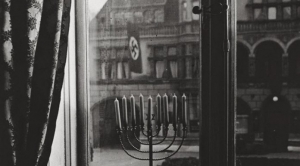 La extraordinaria historia de una foto única: La luz vence a la sombra.